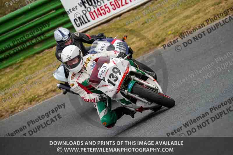 Vintage motorcycle club;eventdigitalimages;mallory park;mallory park trackday photographs;no limits trackdays;peter wileman photography;trackday digital images;trackday photos;vmcc festival 1000 bikes photographs